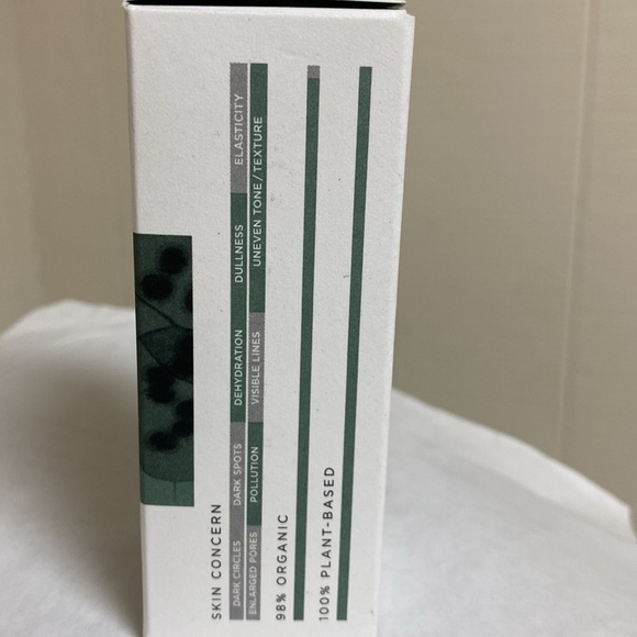 Intelligent Nutrients Liquid Green Face Oil 1 Fl Oz / 30ml - Picture 2 of 4